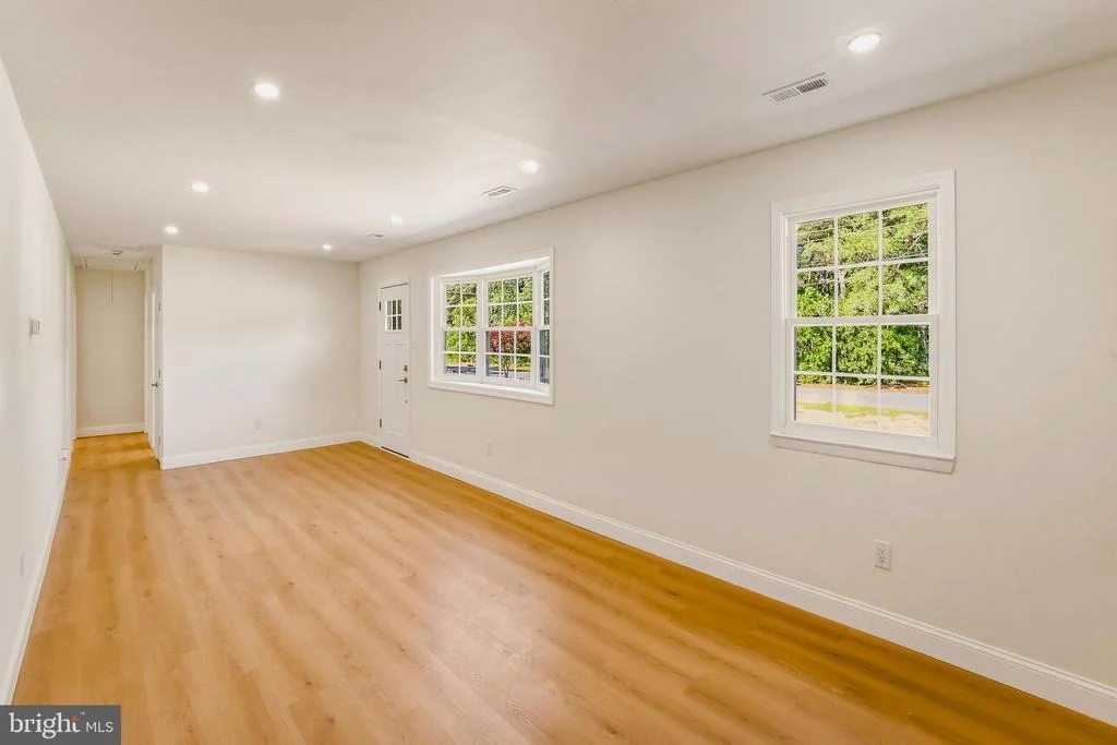 Photo of 114 S RIVER DRIVE