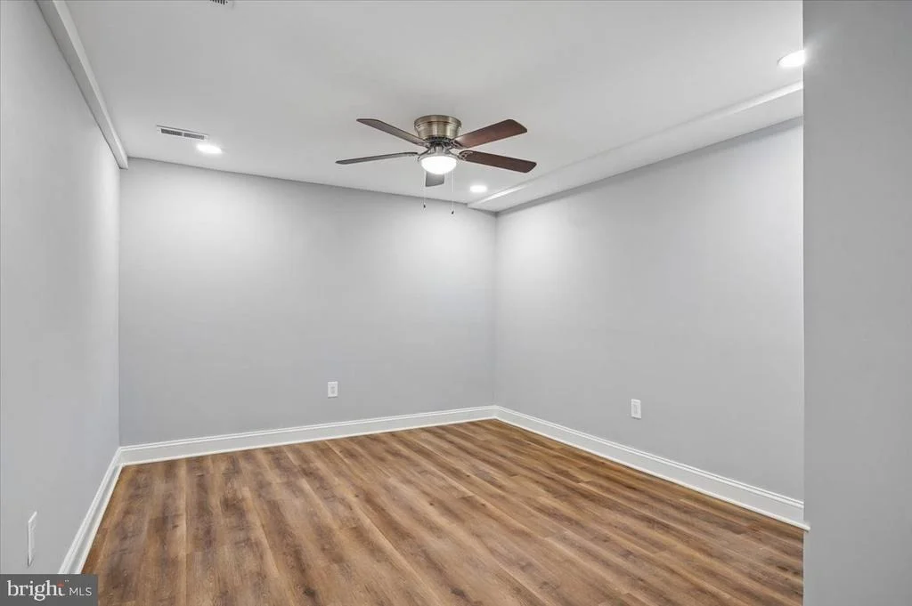 Photo of 8814 LAFAYETTE DRIVE