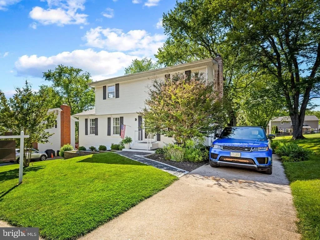 Photo of 6 THURKILL COURT