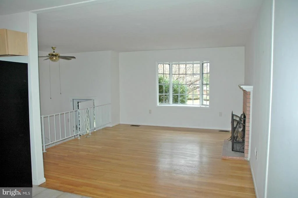 Photo of 403 PICKETT LANE