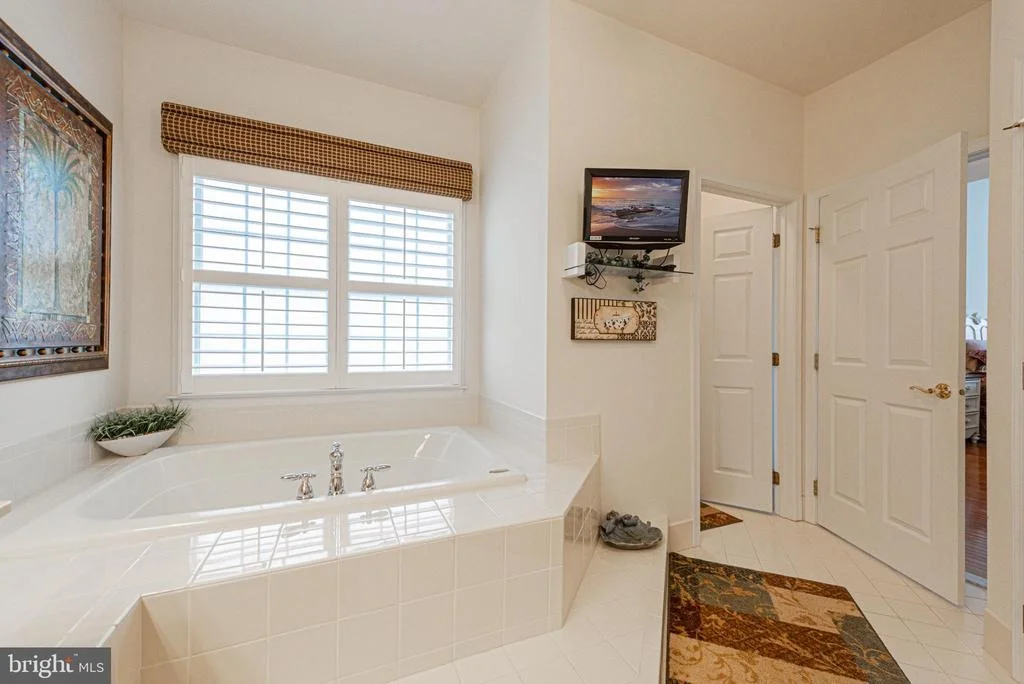 Photo of 38358 VIRGINIA DRIVE