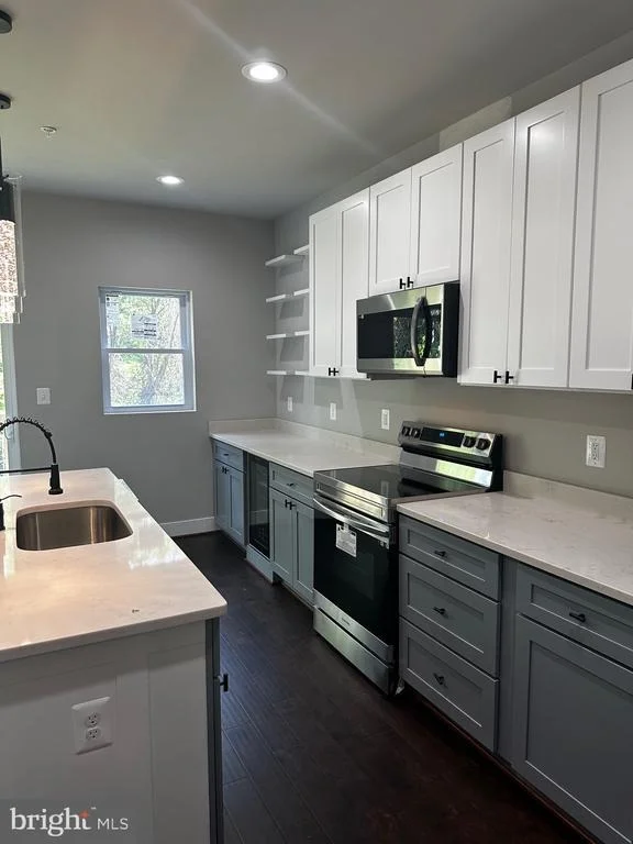 Photo of 4 AKIN AVENUE