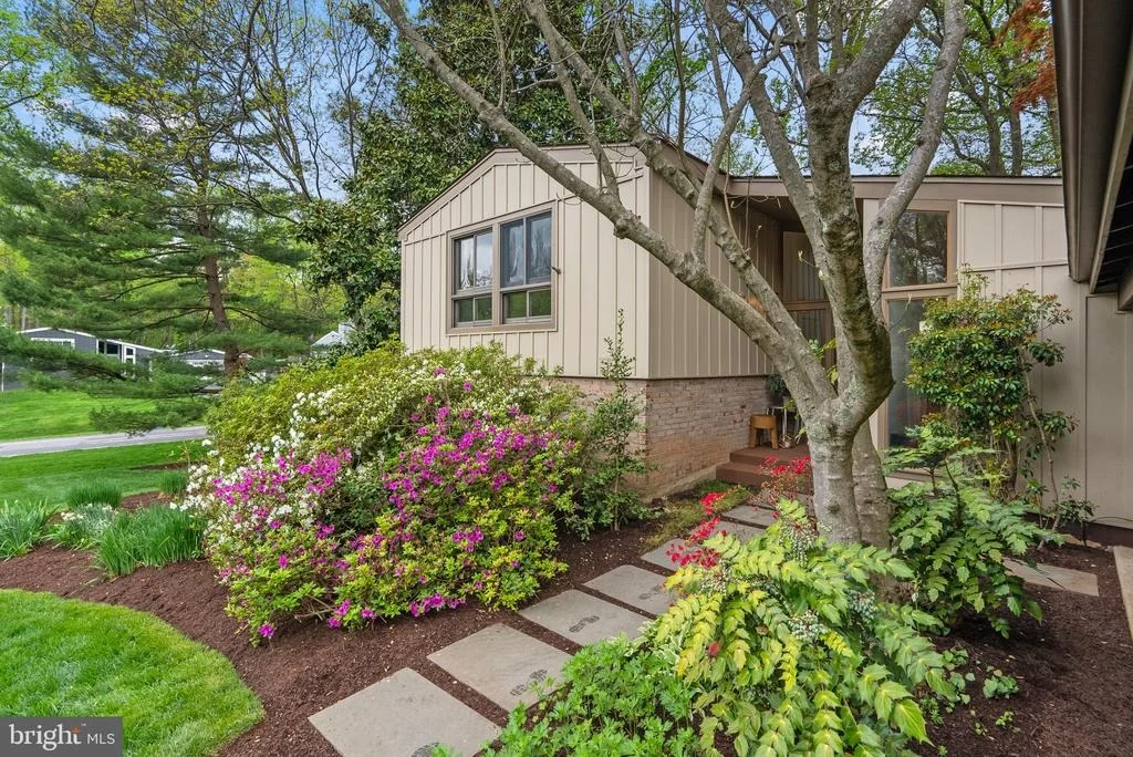 Photo of 1700 KIVA ROAD