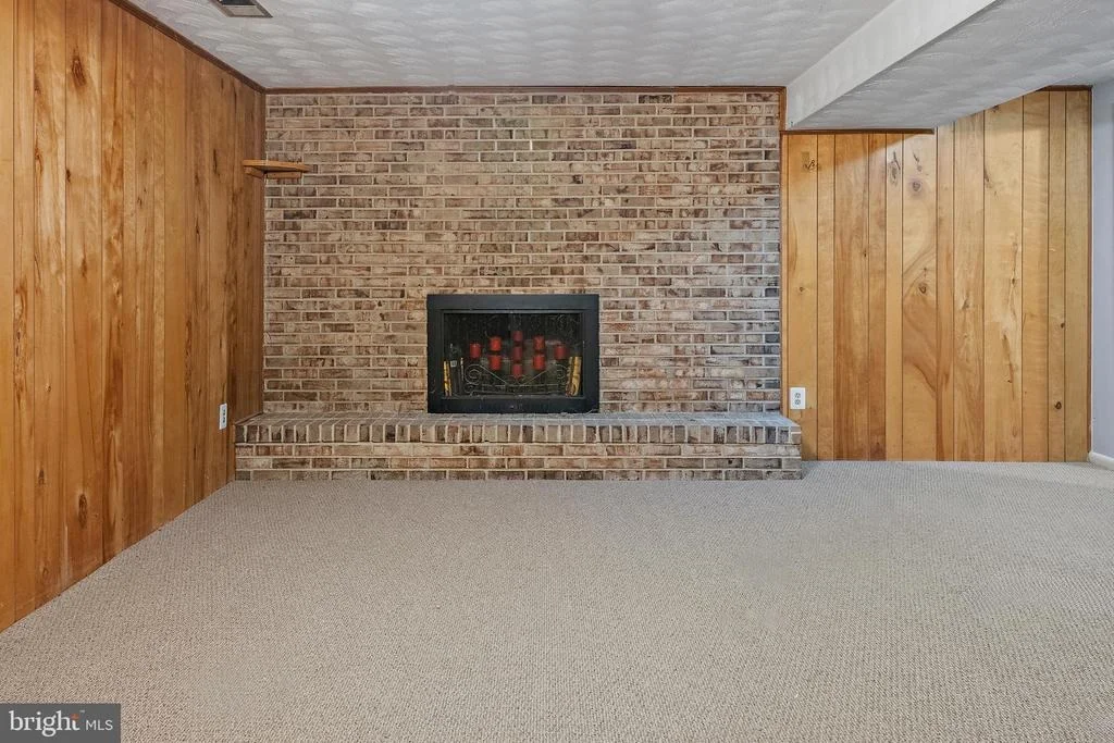 Photo of 970 HIGHPOINT DRIVE