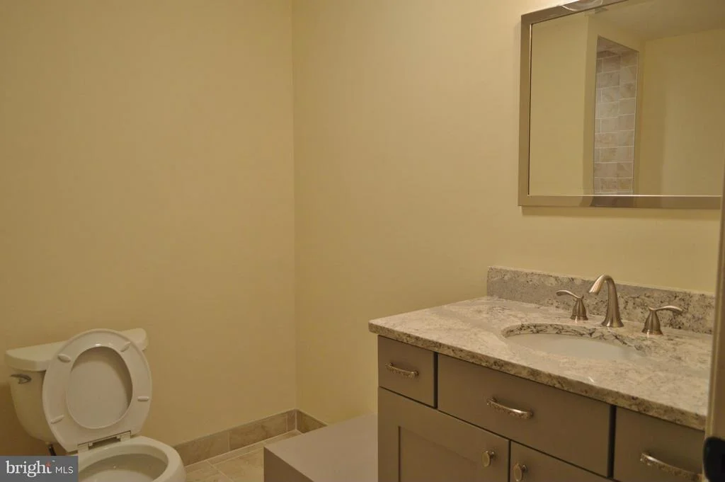 Photo of 6404 STREAM VALLEY WAY