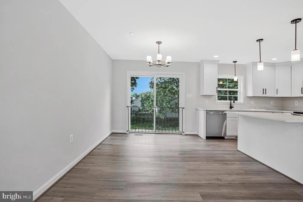 Photo of 10 POPLAR LANE