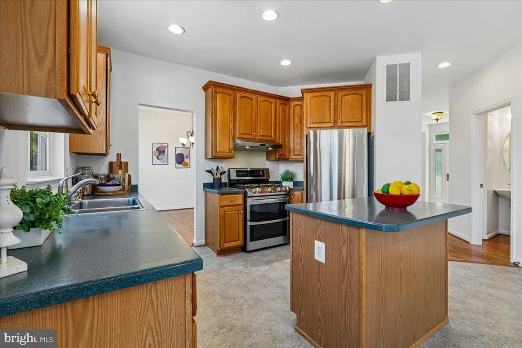 Photo of 2105 WALKING CREST COURT