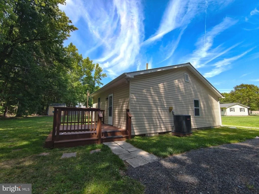 Photo of 6066 SHADY SIDE ROAD