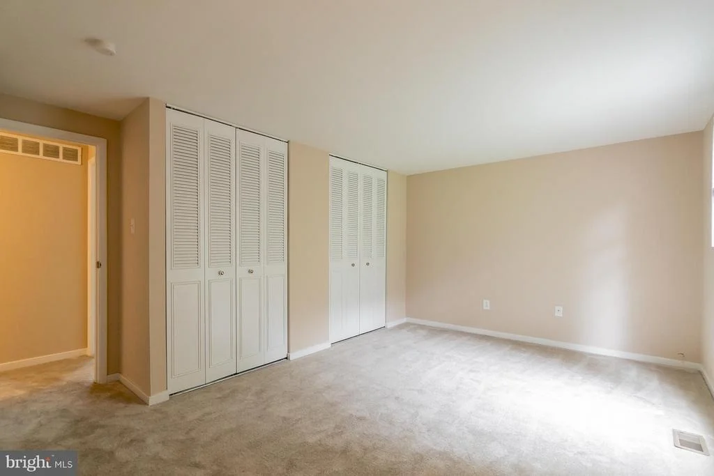 Photo of 6017 RIVER MEADOWS DRIVE