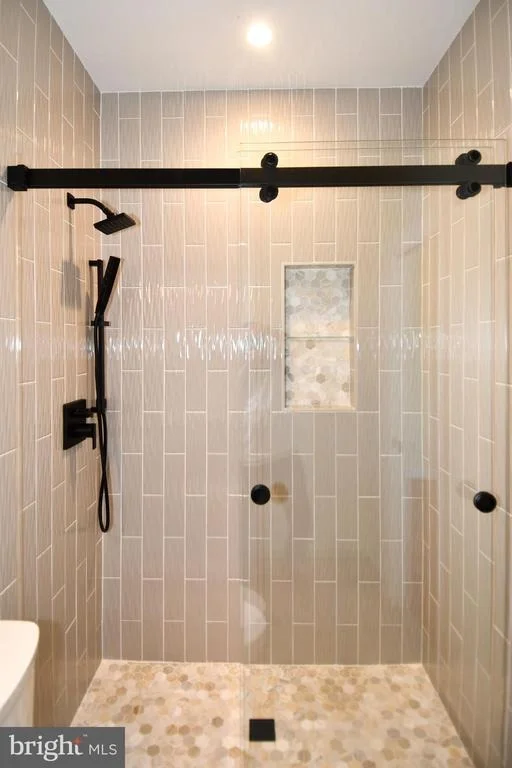 Photo of 7808 SOUTHDOWN ROAD