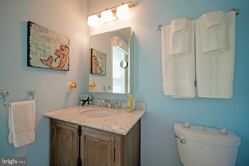 Photo of 8 CAROLINE LANE