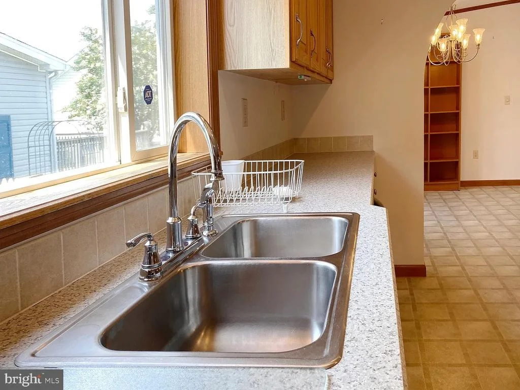 Photo of 41 WHITEHAVEN WAY