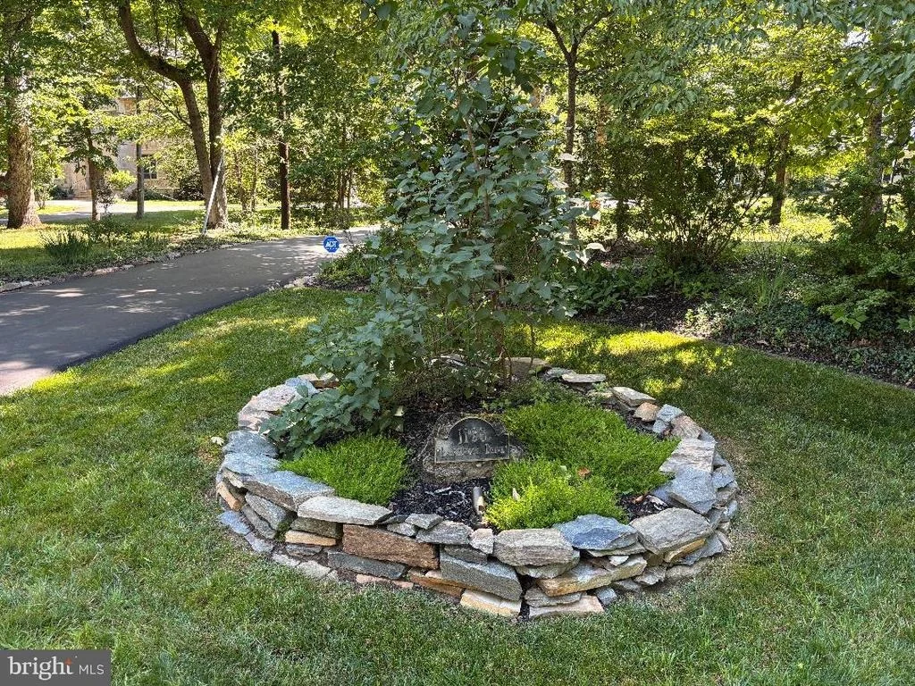 Photo of 1123 LAURELWOOD DRIVE