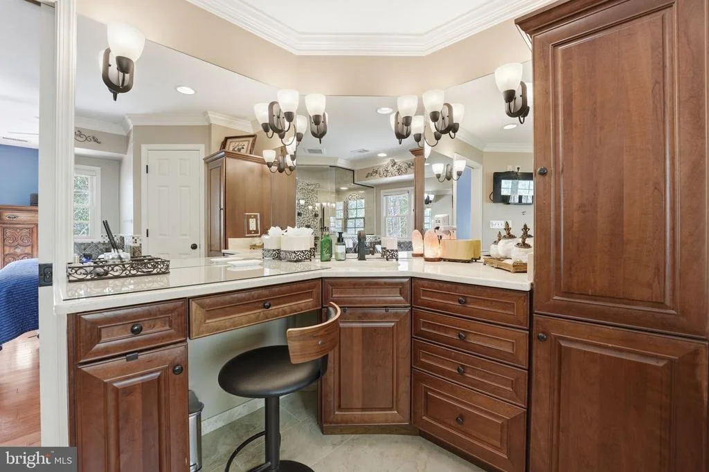 Photo of 7864 MEADOWGATE DRIVE