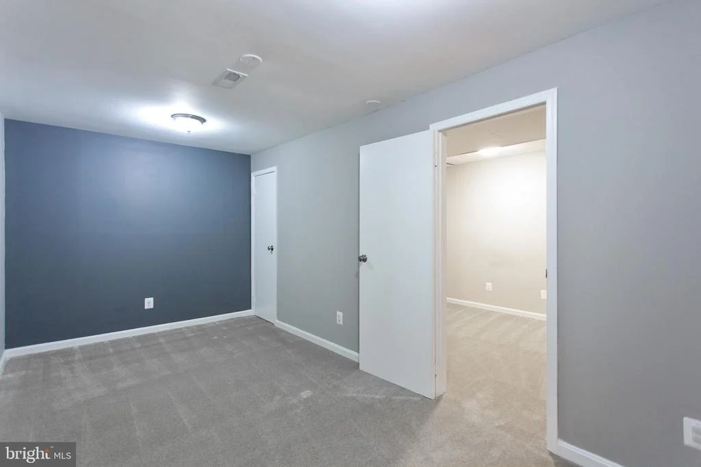 Photo of 1418 VALEBROOK LANE