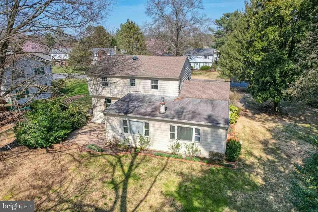 Photo of 74 S FAIRFIELD DRIVE