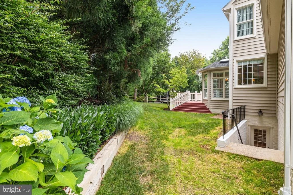 Photo of 12702 POND CREST LANE