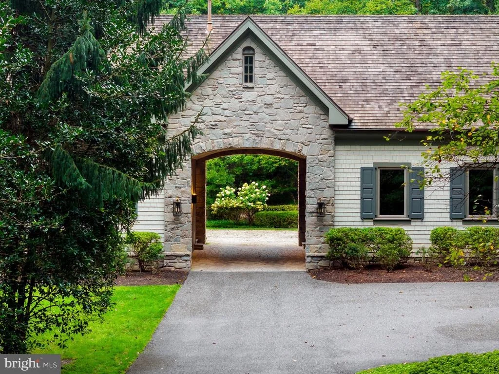 Photo of 3137 BLENDON ROAD