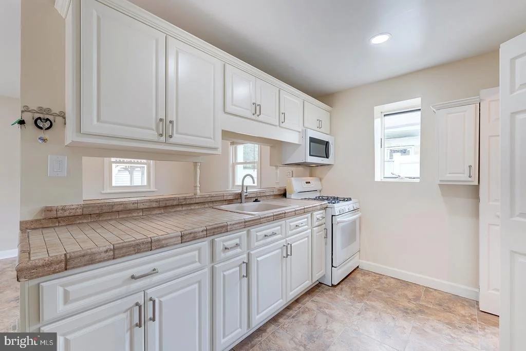 Photo of 403 JOPORTER DRIVE