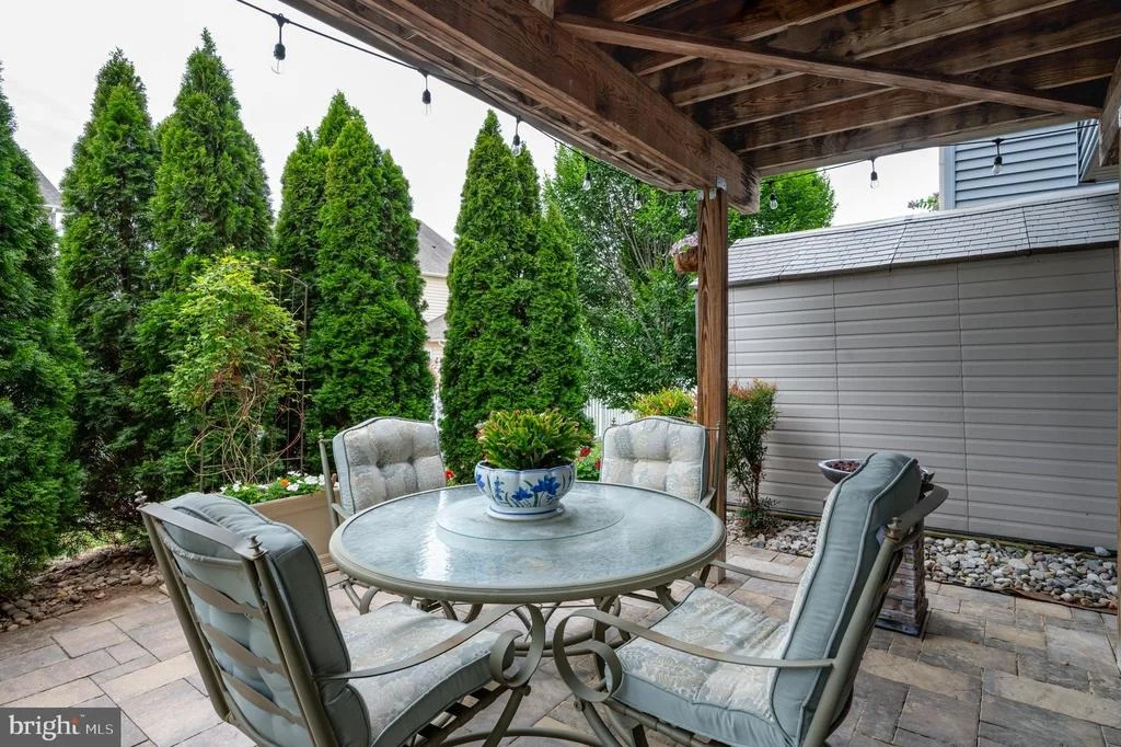 Photo of 1123 LONG FARM CIRCLE