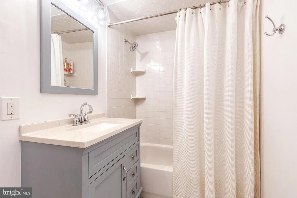 Photo of 533 BROOK ROAD