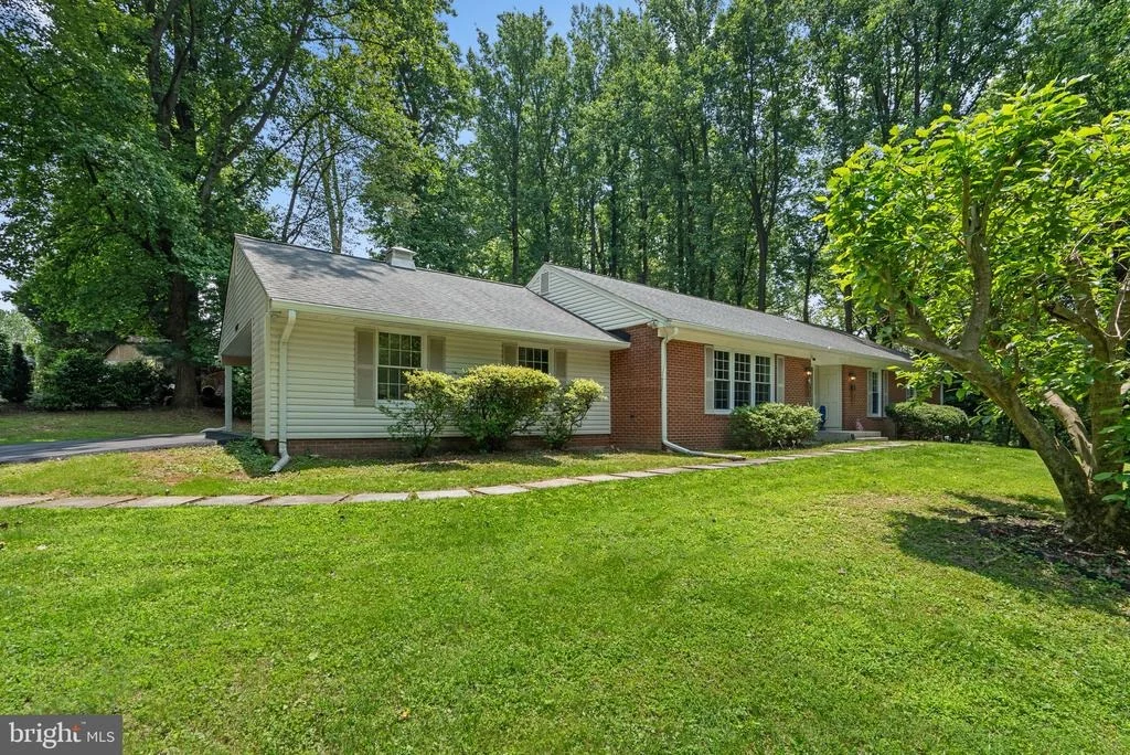 Photo of 24411 KAKAE DRIVE