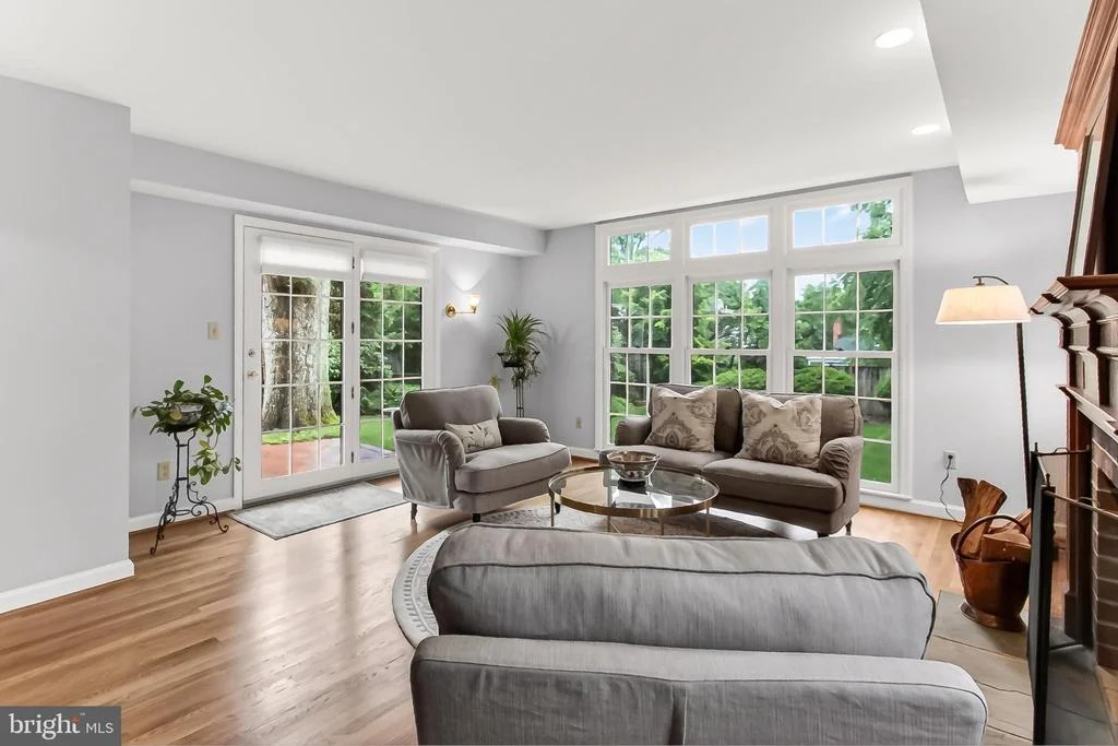 Photo of 809 ENDERBY DRIVE