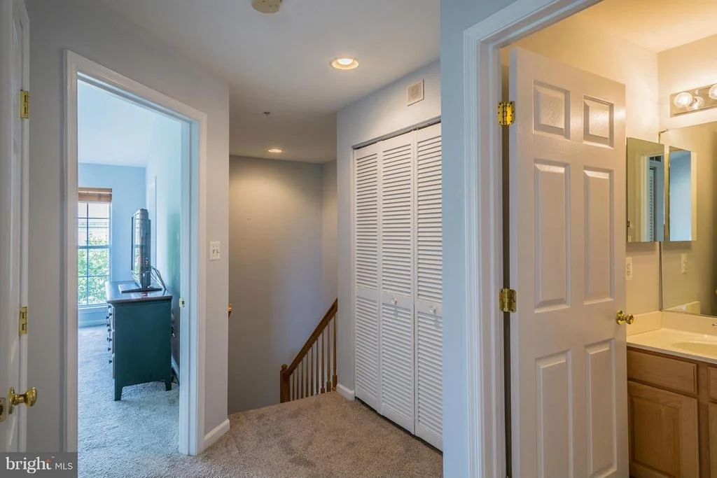 Photo of Unit 2128 at 1908 CRESCENT PARK DRIVE
