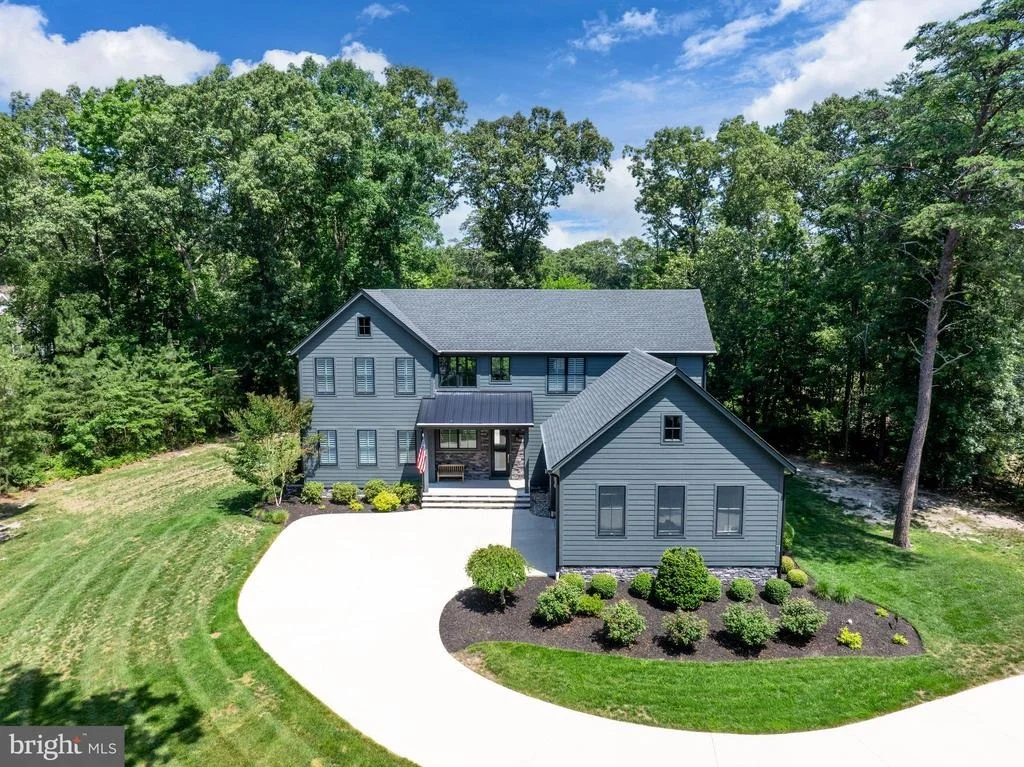 Photo of 22720 PERSIMMON LANE