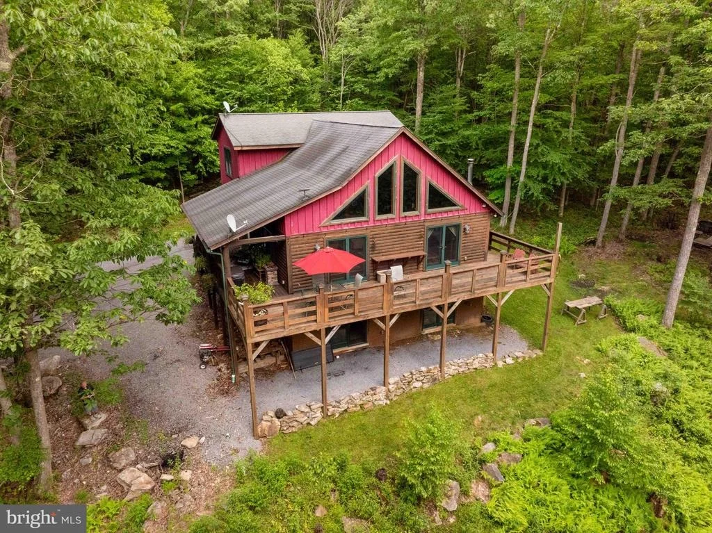 Photo of 995 BETTS LANE