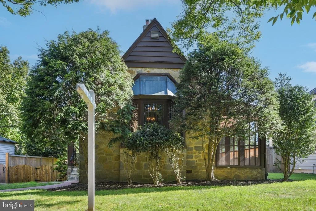 Photo of 105 SUMMERFIELD ROAD
