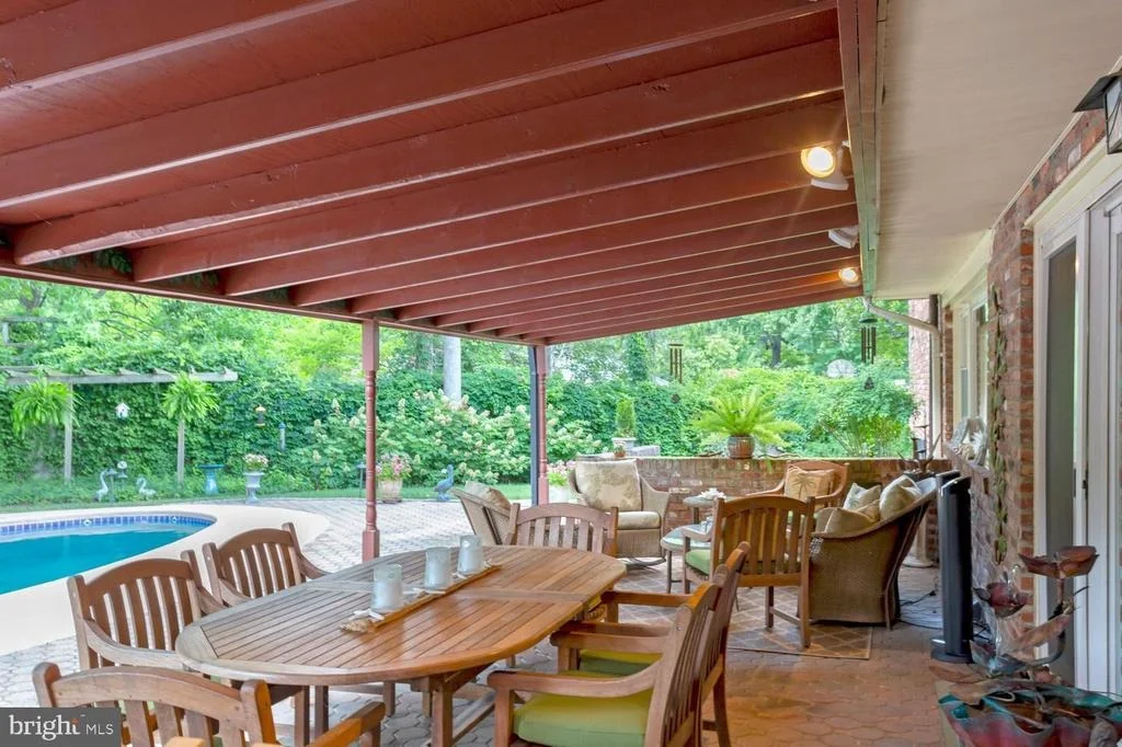 Photo of 4401 DOLPHIN LANE