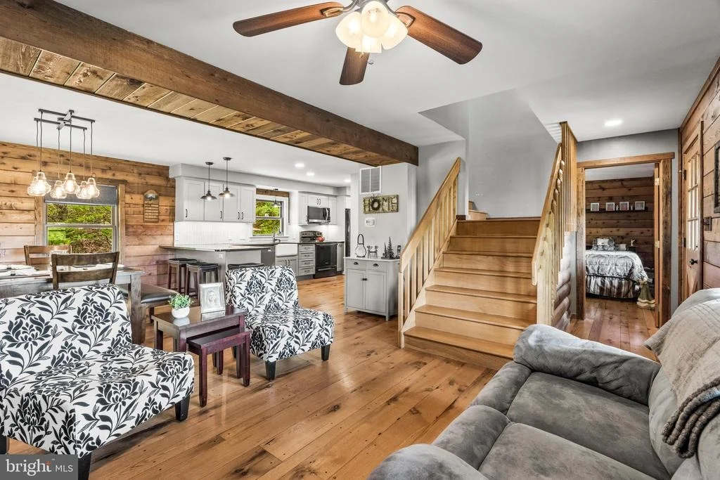 Photo of 9124 HAWBOTTOM ROAD