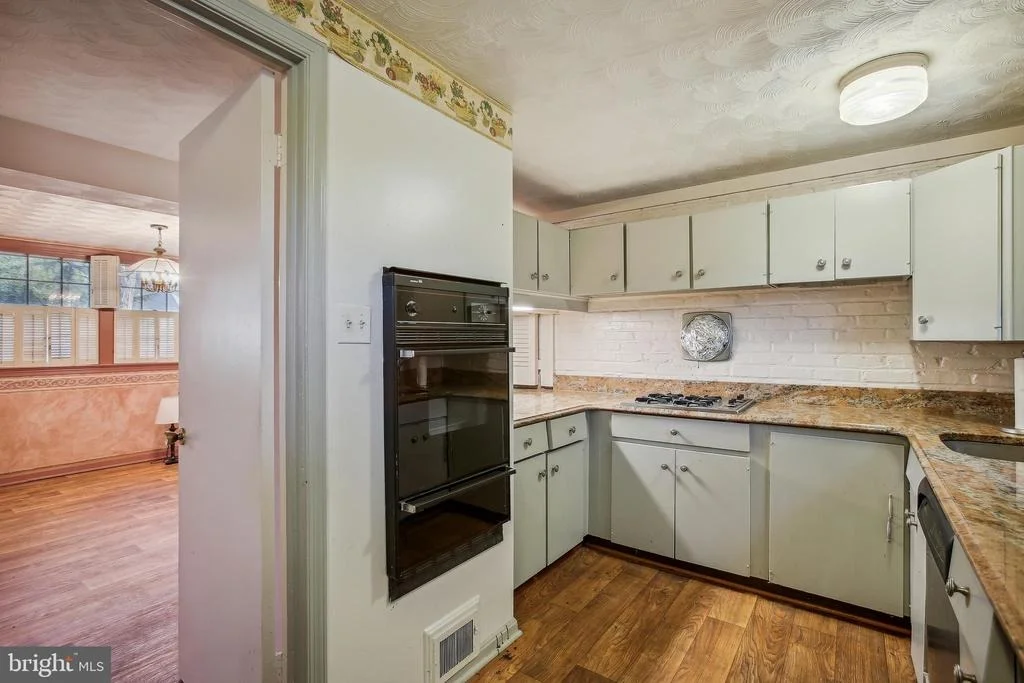 Photo of 1114 CROTON DRIVE