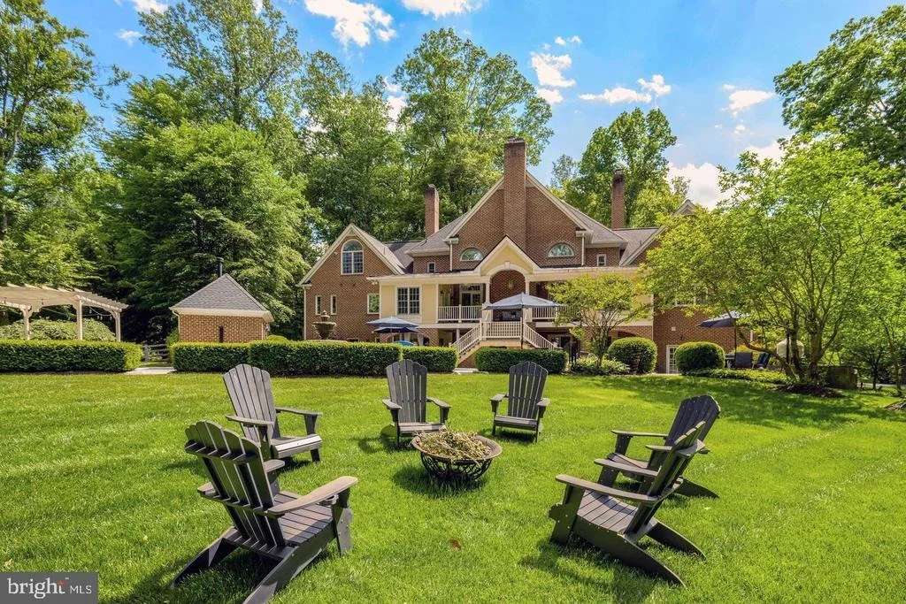 Photo of 105 INTERPROMONTORY ROAD