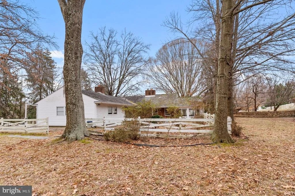 Photo of 14710 HOMECREST ROAD
