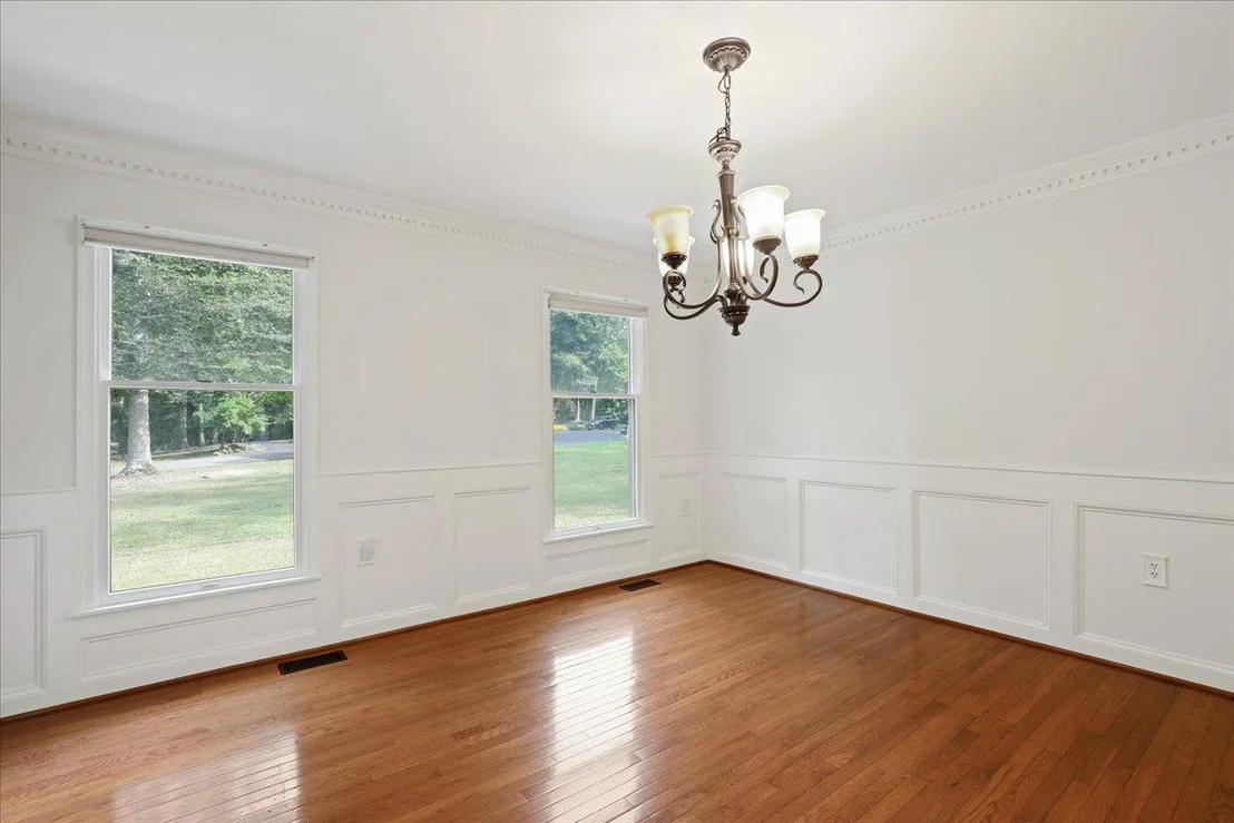 Photo of 8253 HONEYSUCKLE ROAD
