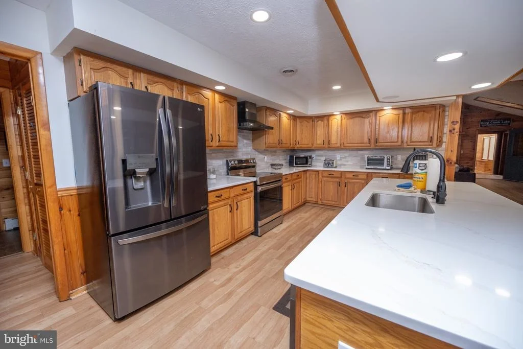 Photo of 526 GLEANINGS DRIVE