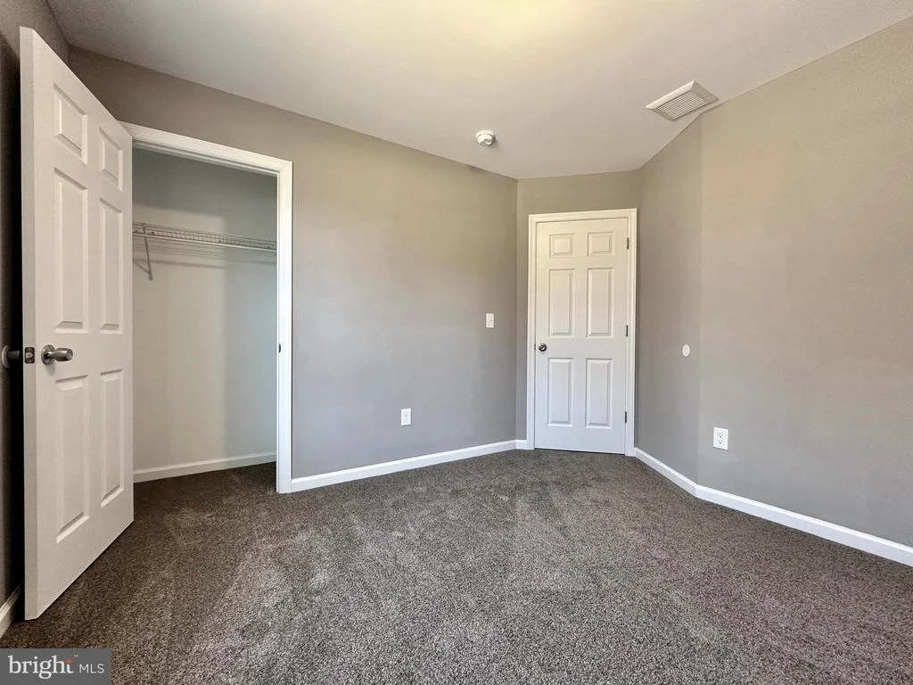 Photo of 1062 HICKORY DRIVE