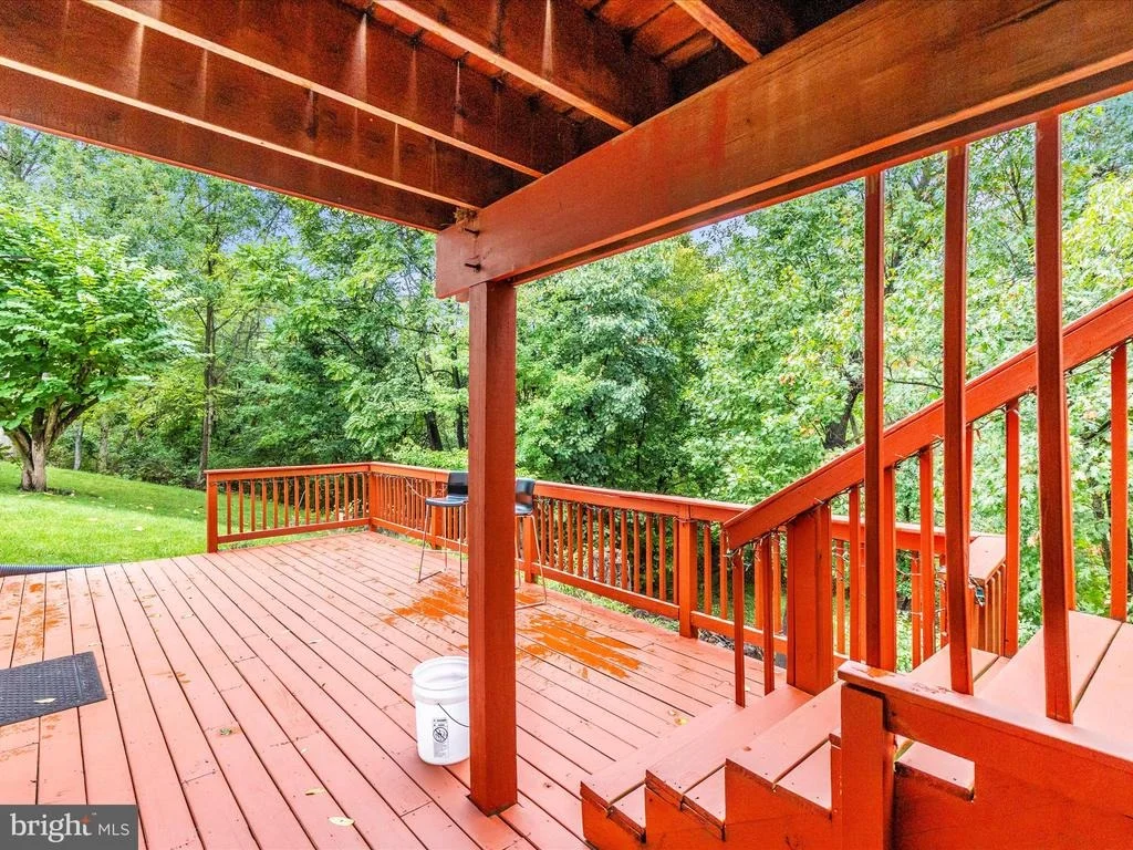Photo of 5732 CRESTRIDGE COURT