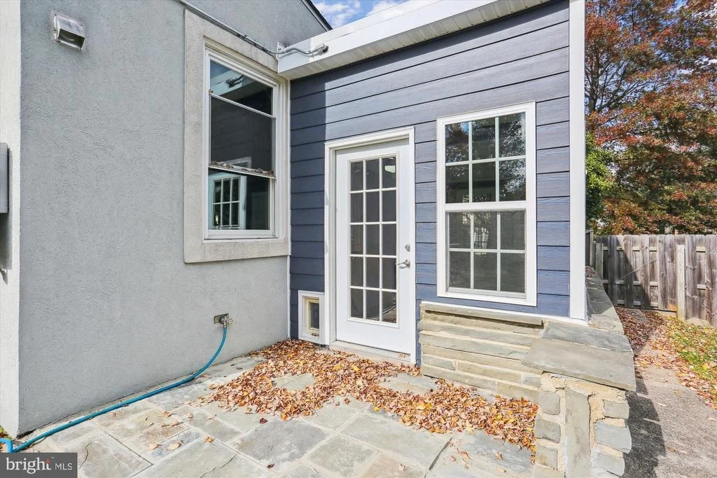 Photo of 19500 WOOTTON AVENUE