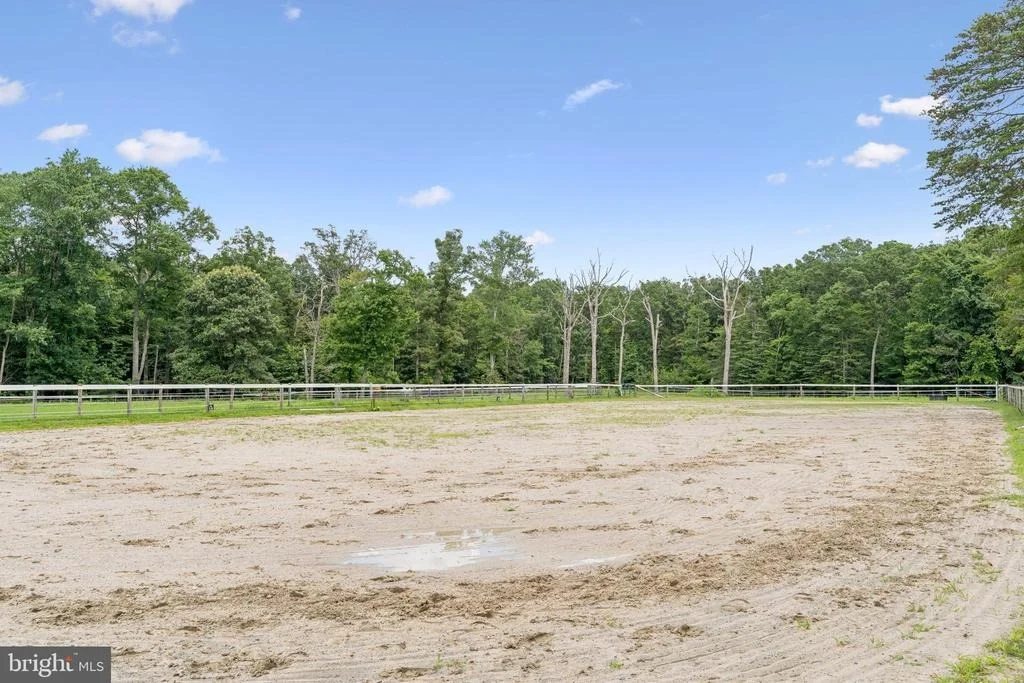 Photo of 15104 GARDNER ROAD