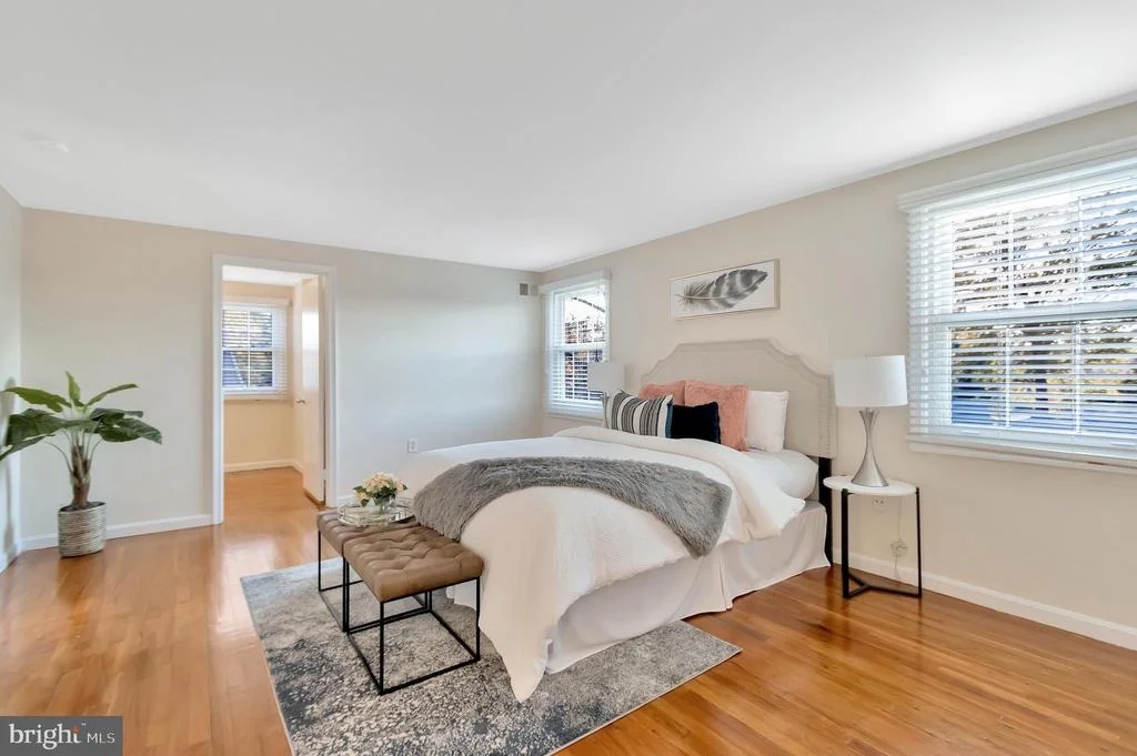 Photo of 13832 BEACON HOLLOW