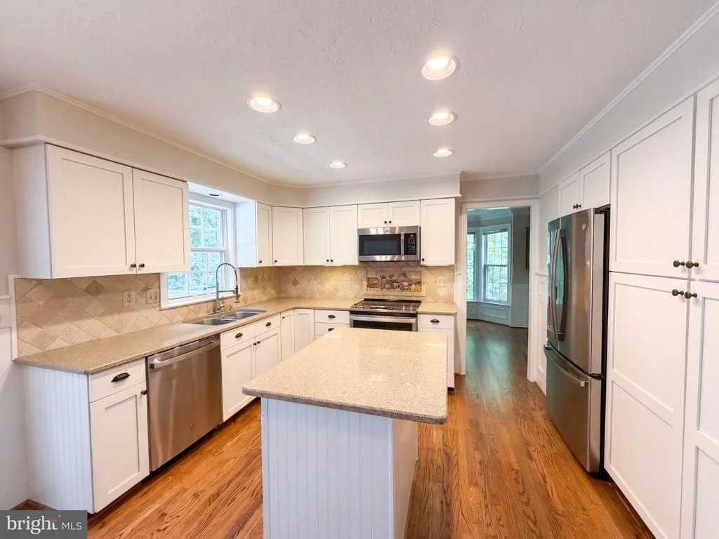 Photo of 11301 WILLOWDALE DRIVE