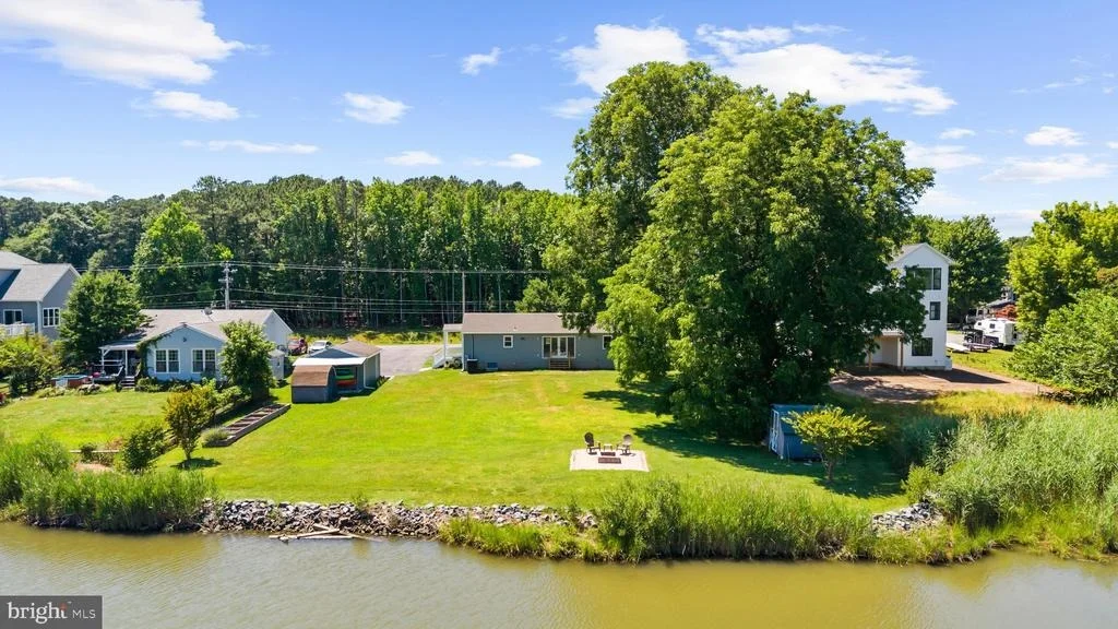 Photo of 205 RIVERSIDE DRIVE