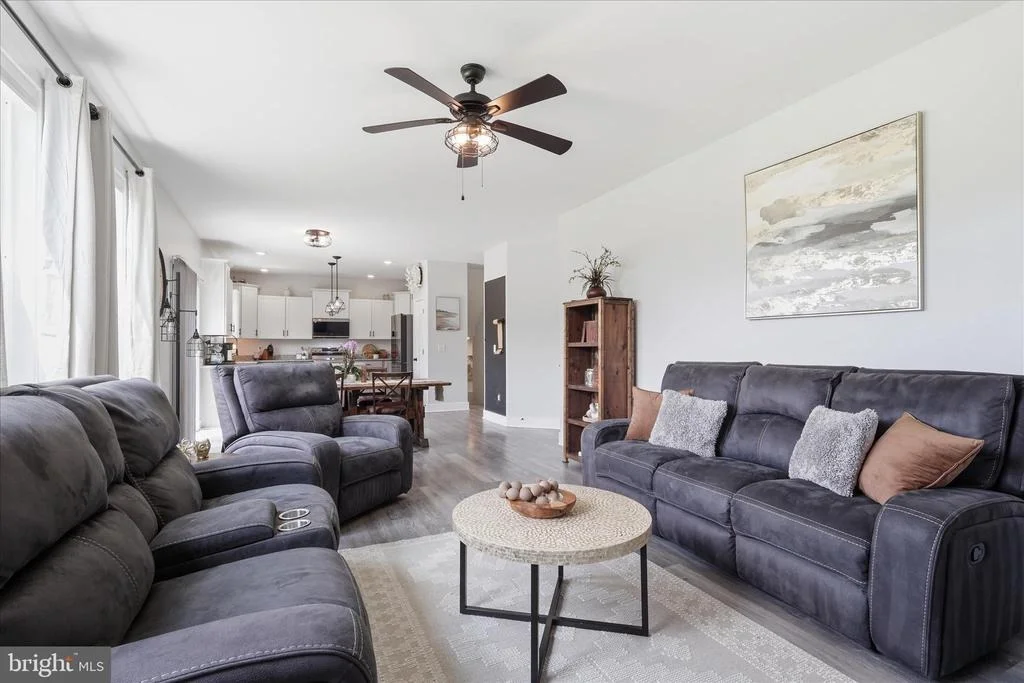 Photo of 9404 ROBERT E LEE DRIVE