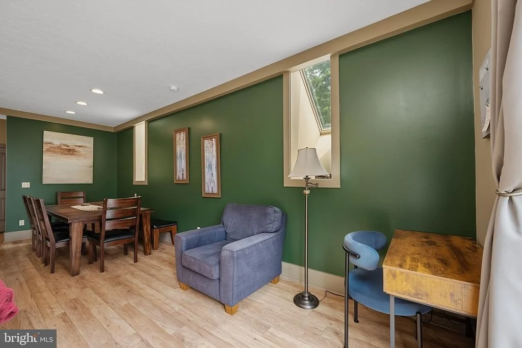 Photo of 110 NORTHLAKE DRIVE
