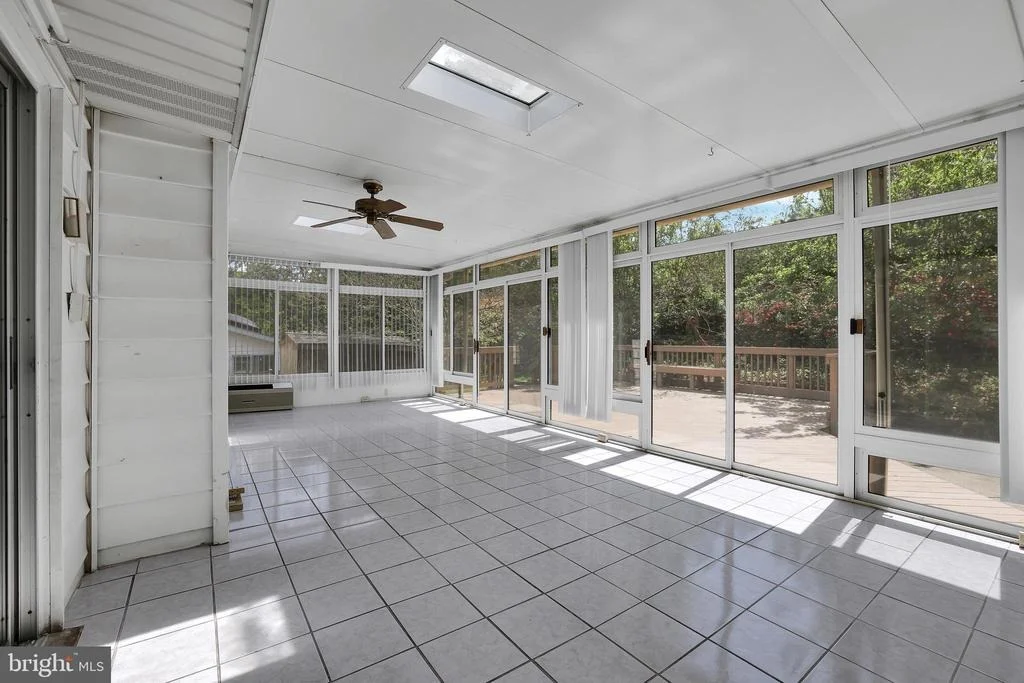 Photo of 833 LOXFORD TERRACE