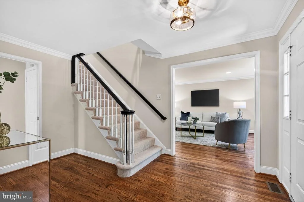 Photo of 1808 BATTEN HOLLOW ROAD