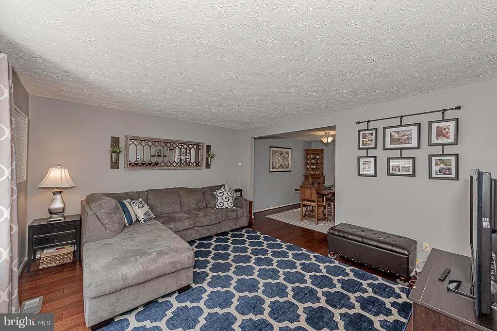 Photo of 7727 PINYON ROAD